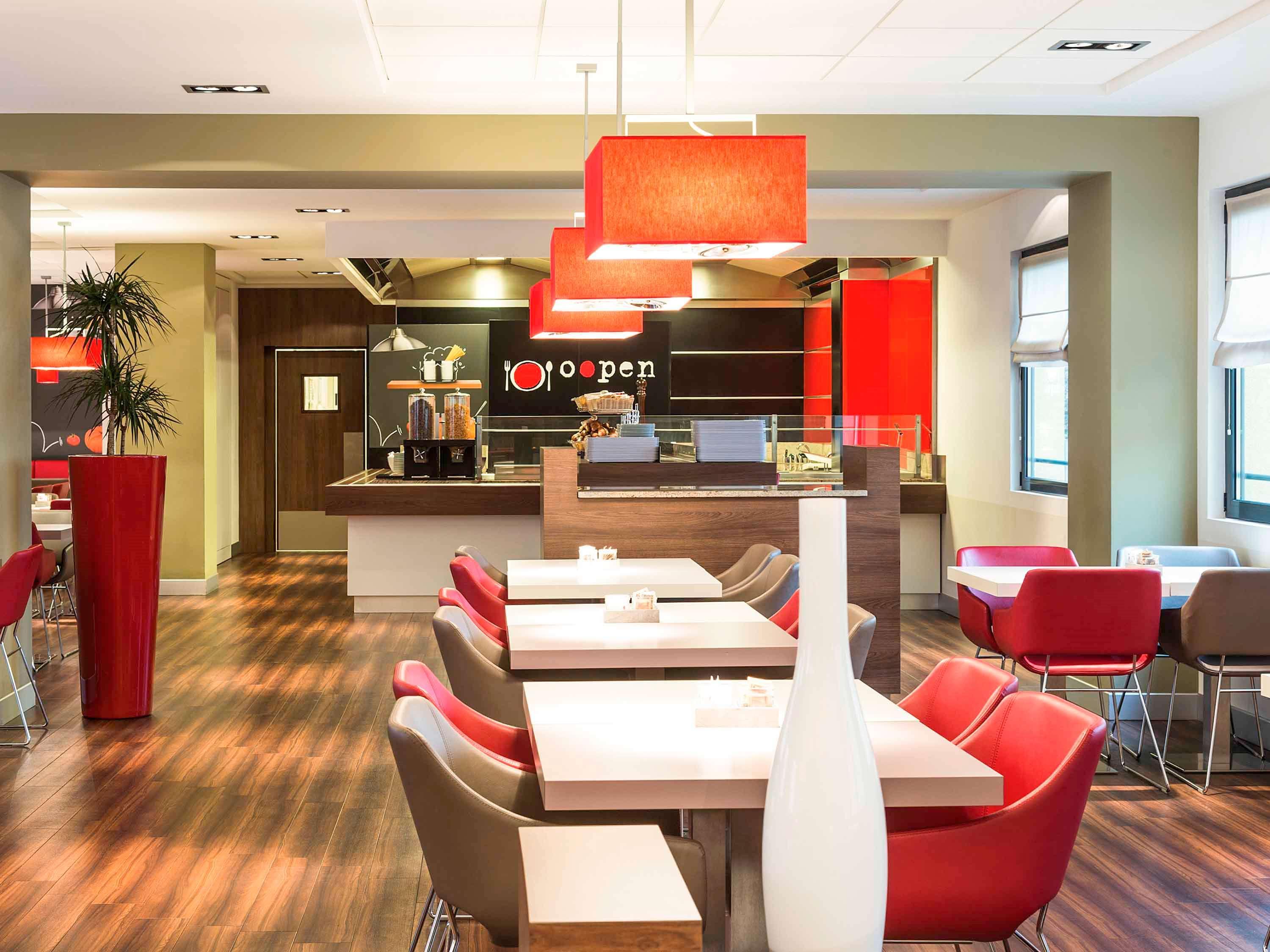 Hotel Ibis Milano Malpensa Cardano Al Campo Esterno foto