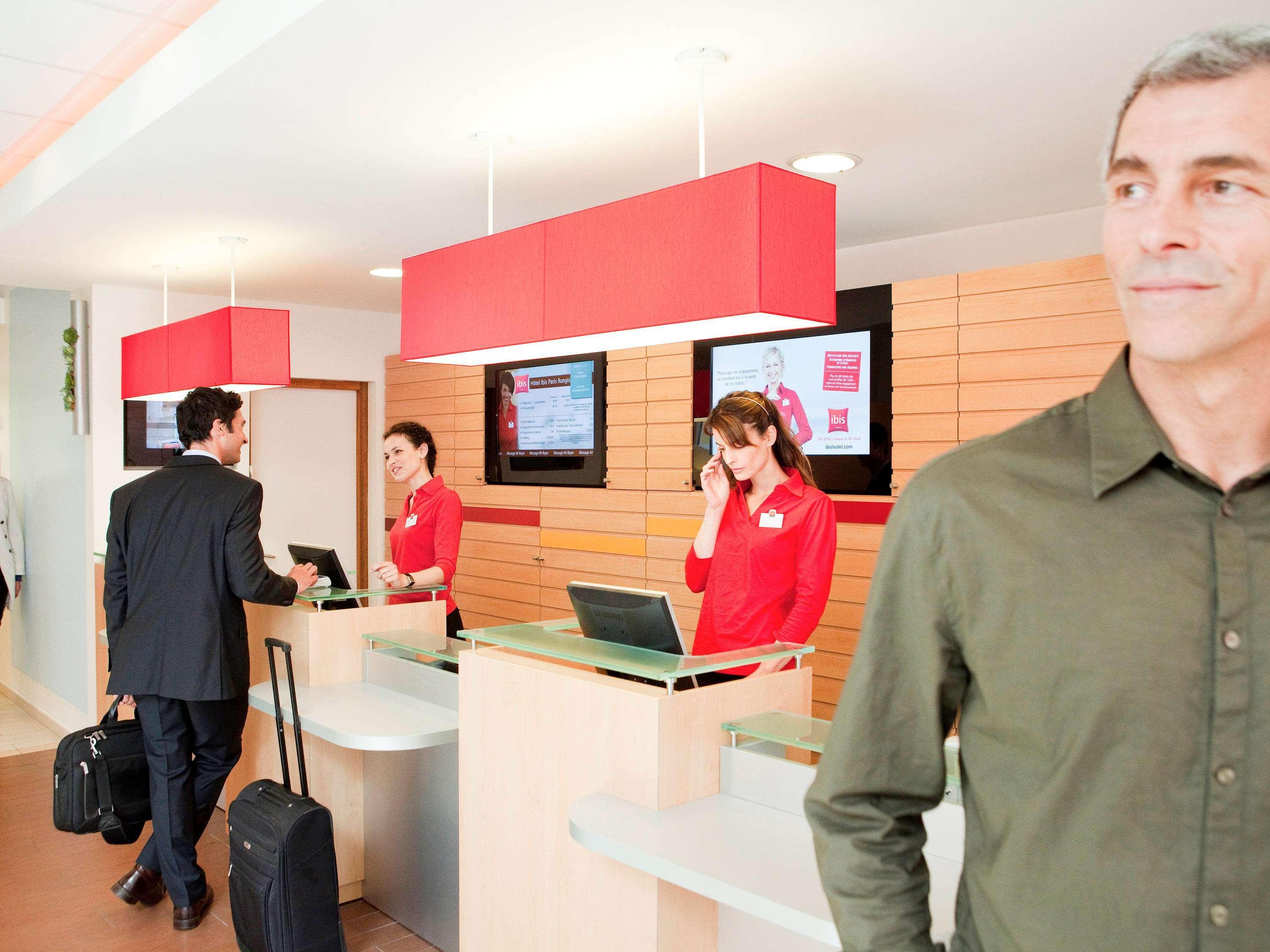 Hotel Ibis Milano Malpensa Cardano Al Campo Interno foto