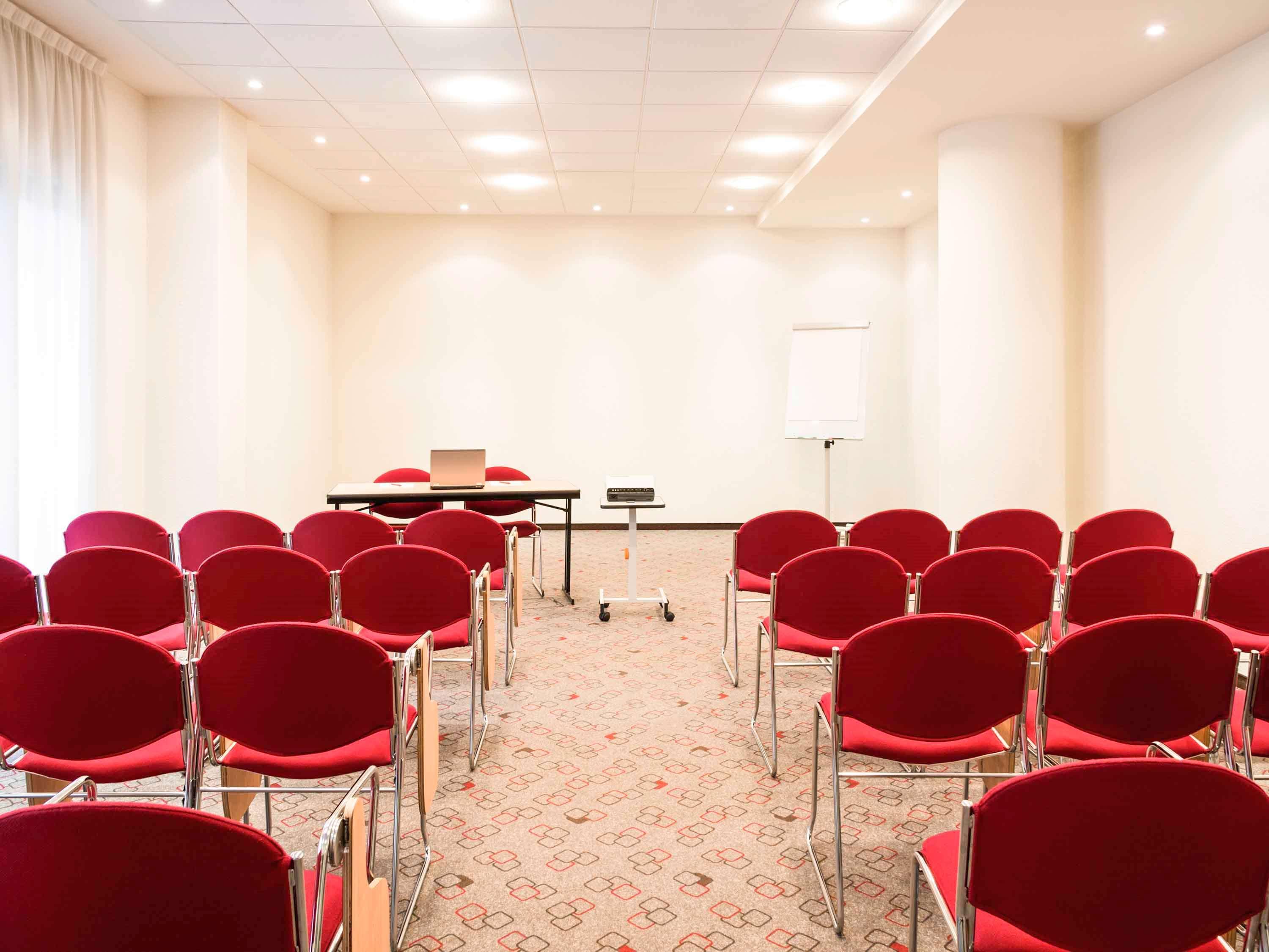 Hotel Ibis Milano Malpensa Cardano Al Campo Esterno foto
