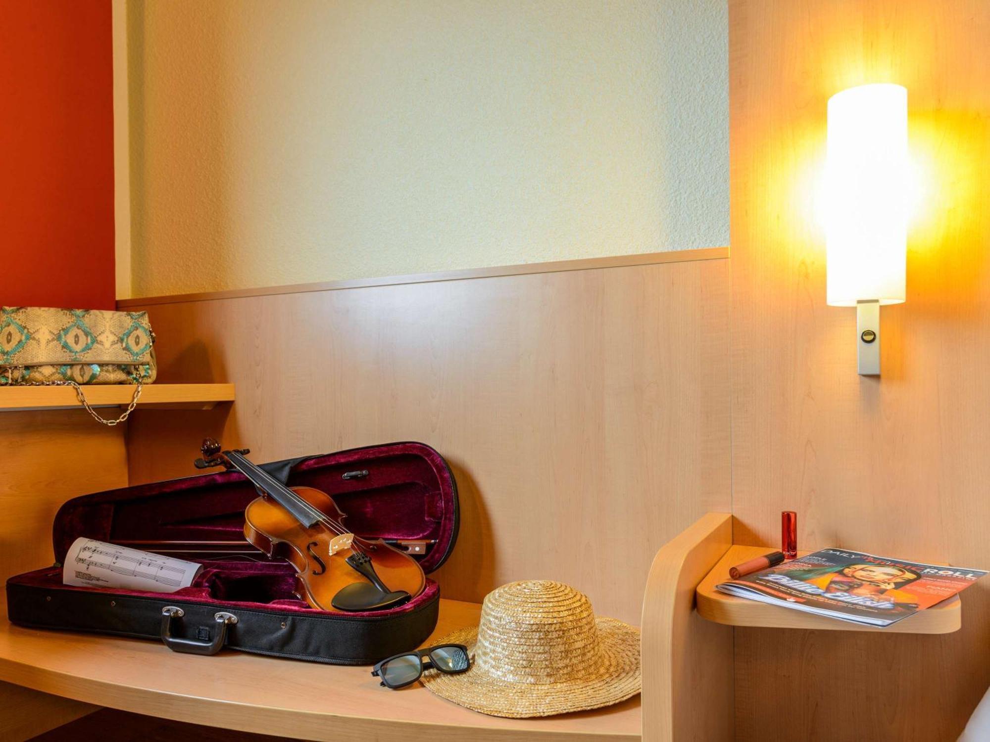 Hotel Ibis Milano Malpensa Cardano Al Campo Esterno foto